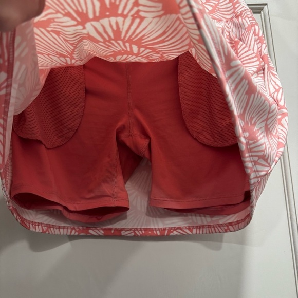 Tommy Bahama Coral Pink Shell Golf Tennis Pickleball Skort Small tropical summer - Picture 5 of 9